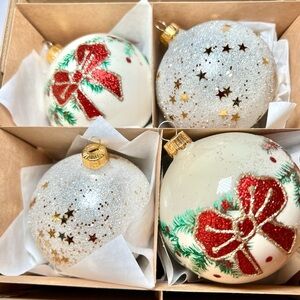 4 Polish Glass Balls Christmas Ornaments Red Bows & Green Garland Gold Stars